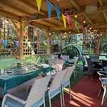 The Folly Group Sleeps 26 *