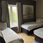 The Folly Group Sleeps 26 *