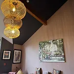 The Folly Group Sleeps 26 بيت للعطل