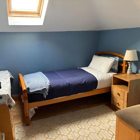 The Folly - Sleeps 28 度假居 *