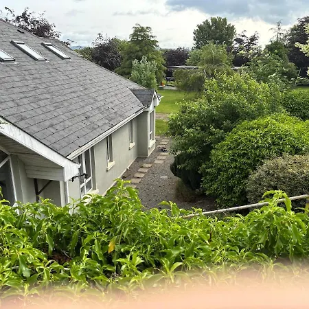The Folly - Sleeps 28 基尔根尼