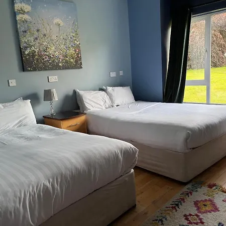 The Folly - Sleeps 28 度假居 *