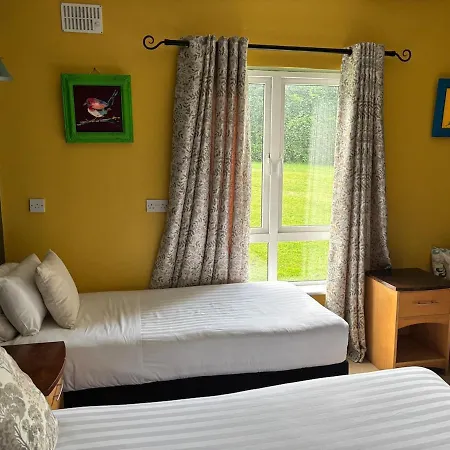 The Folly - Sleeps 28 * 基尔根尼