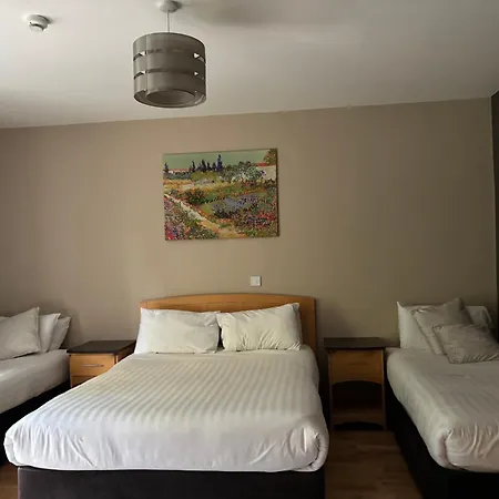 The Folly Group Sleeps 26 Prázdninový dům *