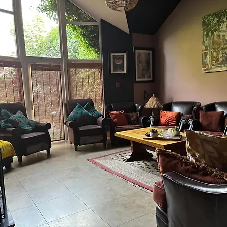 Prázdninový dům The Folly Group Sleeps 26