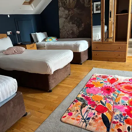 Prázdninový dům The Folly Group Sleeps 26 Kilkenny