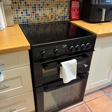 The Folly Group Sleeps 26 *