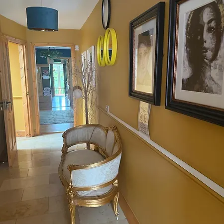 بيت للعطل The Folly Gather Celebrate & Sleeps 26 Five Shower كيلكيني