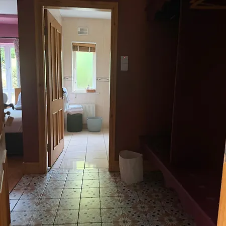 The Folly Gather Celebrate & Sleeps 26 Five Shower * كيلكيني