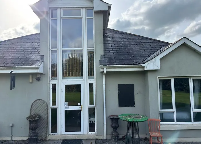 The Folly Group Sleeps 26 キルケニー