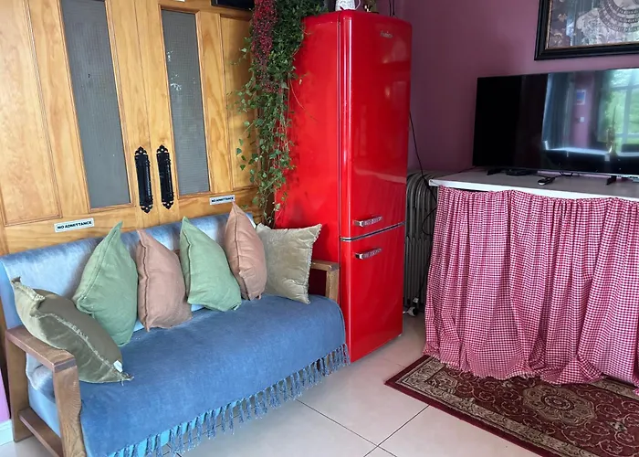 The Folly Group Sleeps 26