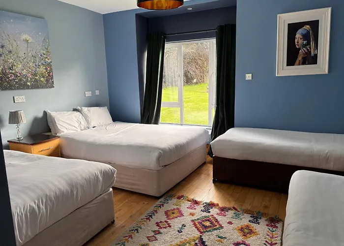 The Folly Group Sleeps 26 別荘 キルケニー